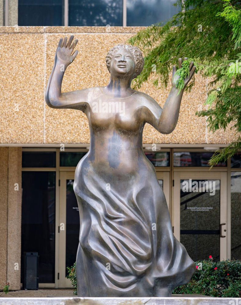 Mahalia Jackson Statue by Elizabeth Catlett.